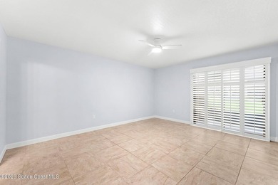 Beautiful Ground Floor 2 bedroom, 2 bath unit located in a - photo 15