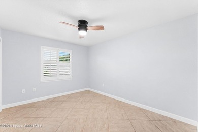 Beautiful Ground Floor 2 bedroom, 2 bath unit located in a - photo 21