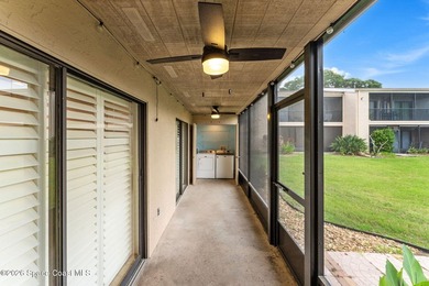 Beautiful Ground Floor 2 bedroom, 2 bath unit located in a - photo 28
