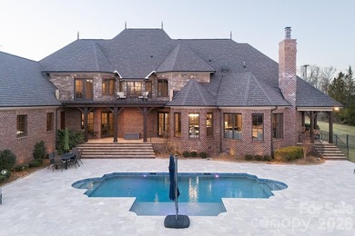 There are properties that command a price, and there are - photo 3