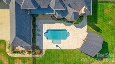 There are properties that command a price, and there are - photo 6