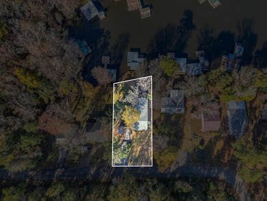 (One or more photos has been virtually staged) Lakefront Living - photo 3
