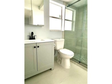 (private lake, pond, creek) Condo For Sale in Sunrise Florida