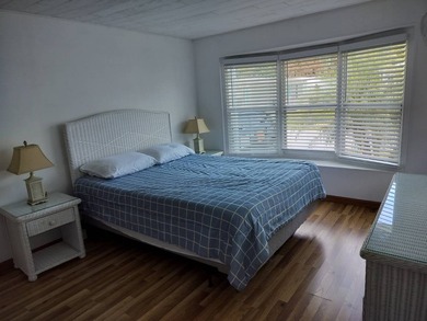Step into this beautifully remodeled, fully furnished 2-bedroom - photo 13