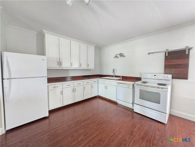 Welcome home to *The Cape!* This 1,514 sq ft home is nestled on - photo 17
