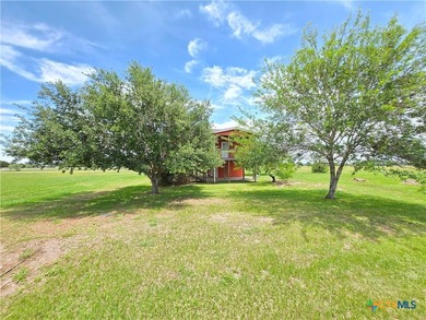 Welcome home to *The Cape!* This 1,514 sq ft home is nestled on - photo 27