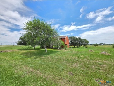 Welcome home to *The Cape!* This 1,514 sq ft home is nestled on - photo 32
