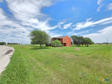 Welcome home to *The Cape!* This 1,514 sq ft home is nestled on - photo 33