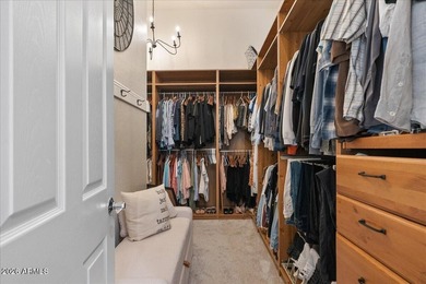 Welcome to one of Seville's coveted hidden gems, a semi-custom - photo 34