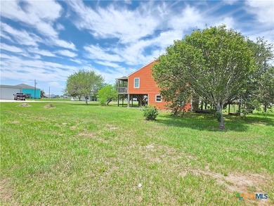 Welcome home to *The Cape!* This 1,514 sq ft home is nestled on - photo 34