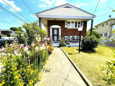 Welcome to your new home- a beautifully maintained and fully - photo 1