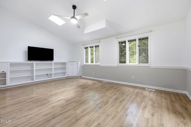 Detached 2-Car Garage with Finished Bonus Room & Full Bath! - photo 17