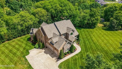 Welcome to an exceptional opportunity in Farragut's prestigious - photo 35