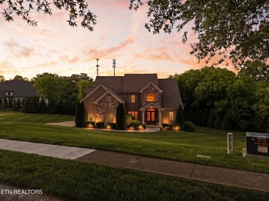 Welcome to an exceptional opportunity in Farragut's prestigious - photo 45