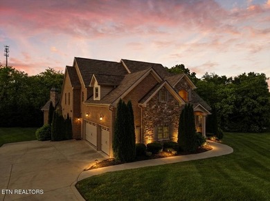 Welcome to an exceptional opportunity in Farragut's prestigious - photo 46