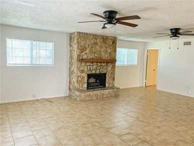 Conveniently located in the heart of Corpus Christi's - photo 12