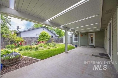 Turnkey single-level home in desirable West Boise location. This - photo 13