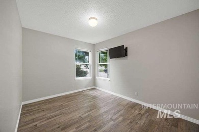 Turnkey single-level home in desirable West Boise location. This - photo 15