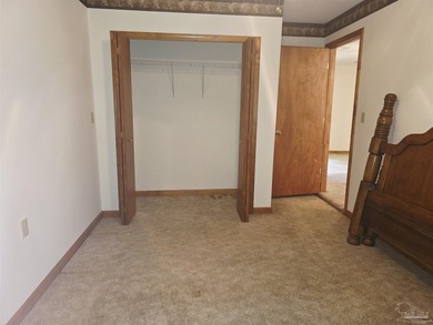 Conveniently located in West Pensacola, this spacious 3-bedroom - photo 22