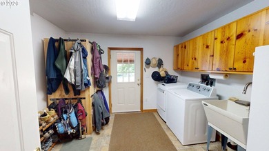 Private Acreage Retreat with Single-Level Living & Incredible - photo 26