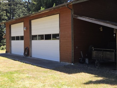 Private Acreage Retreat with Single-Level Living & Incredible - photo 28