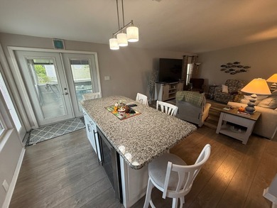 This well cared for 2-bedroom, 2-bathroom Palm Harbor home is - photo 8