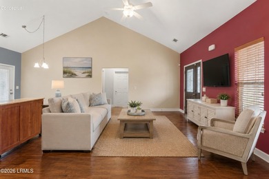 This charming 3-bedroom, 2-bathroom single-family residence - photo 5