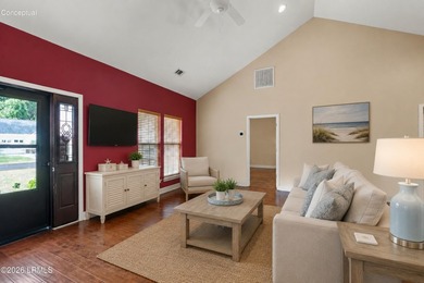 This charming 3-bedroom, 2-bathroom single-family residence - photo 7