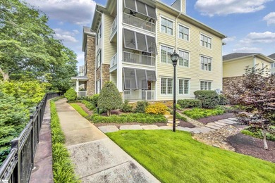 Welcome to effortless luxury in one of Downtown Greenville's - photo 1