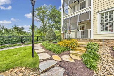 Welcome to effortless luxury in one of Downtown Greenville's - photo 2