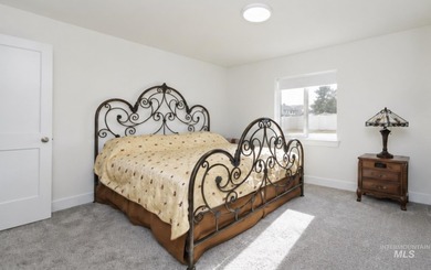 Welcome home to this better-than-new, thoughtfully designed - photo 22