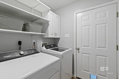 Charming home tucked away on a cul-de-sac in Lake Forest with - photo 26