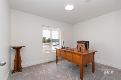 Welcome home to this better-than-new, thoughtfully designed - photo 32