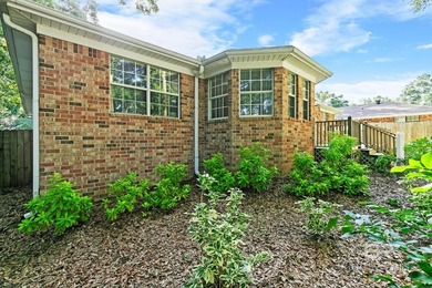 Charming home tucked away on a cul-de-sac in Lake Forest with - photo 33