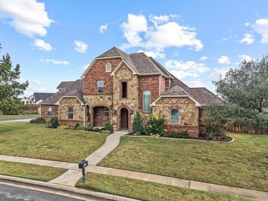 Lake Home For Sale in Pottsboro, Texas