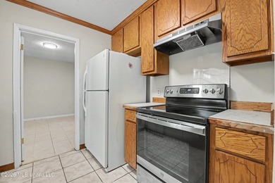 Move-in ready and priced to sell! This beautifully refreshed - photo 11