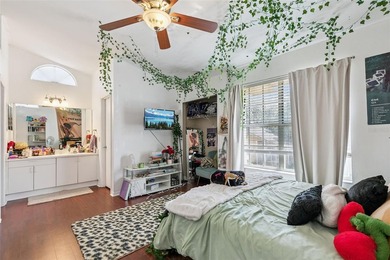 Welcome to this charming townhouse-style condominium located in - photo 14