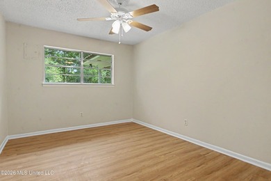 Move-in ready and priced to sell! This beautifully refreshed - photo 20