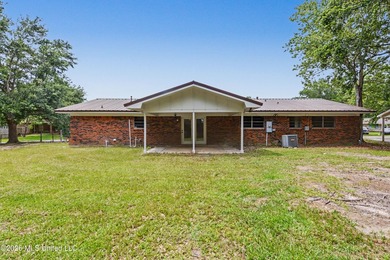Move-in ready and priced to sell! This beautifully refreshed - photo 24
