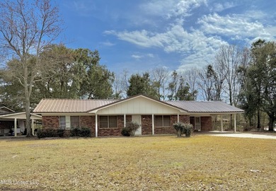 Move-in ready and priced to sell! This beautifully refreshed - photo 26