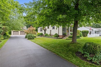 Craftsman charm meets today's modern updates! This beautifully - photo 3