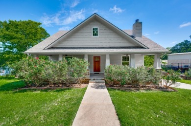 Beautiful Waterfront Home and Boathouse on Lake Palestine - photo 2