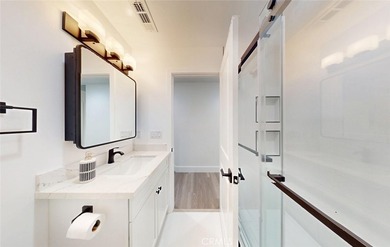 Welcome to 4014 W Kent Ave, a stunningly rebuilt 4-bedroom - photo 18