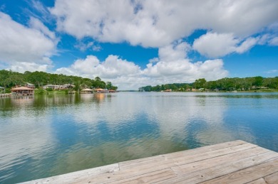 Beautiful Waterfront Home and Boathouse on Lake Palestine - photo 43