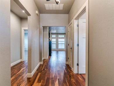 Additional listing photo 4