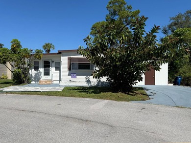 Manatee River Home For Sale in Ellenton Florida