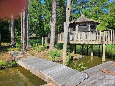 This is an opportunity to own 4.93 acres of water front property - photo 4