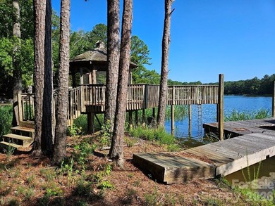 This is an opportunity to own 4.93 acres of water front property - photo 6