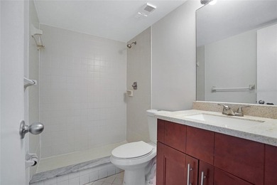 Best location in all of Lake Emerald! Ground floor, corner unit - photo 16