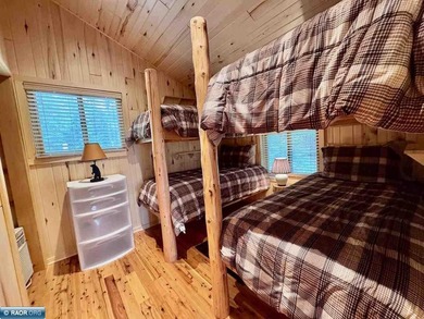 Charming 3 Bedroom Retreat Amidst Towering Pines! This - photo 29